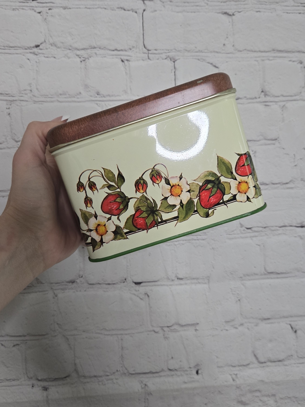 Vintage Floral Strawberry Decorative Tin - Cream and Red
